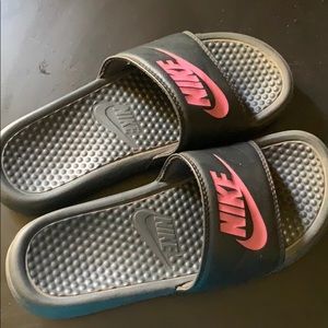 Nike slides